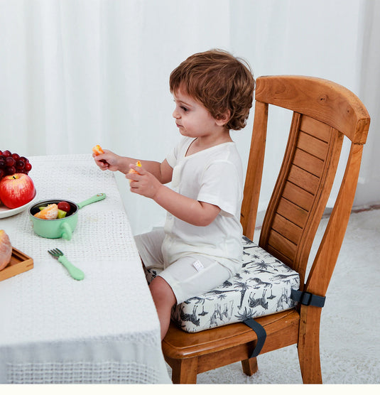 Verstellbares Kinder-Sitzpolster für Hochstühle